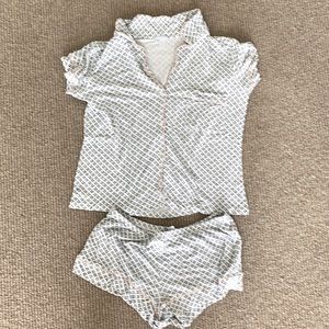 Eberjey two piece pajama set in size large